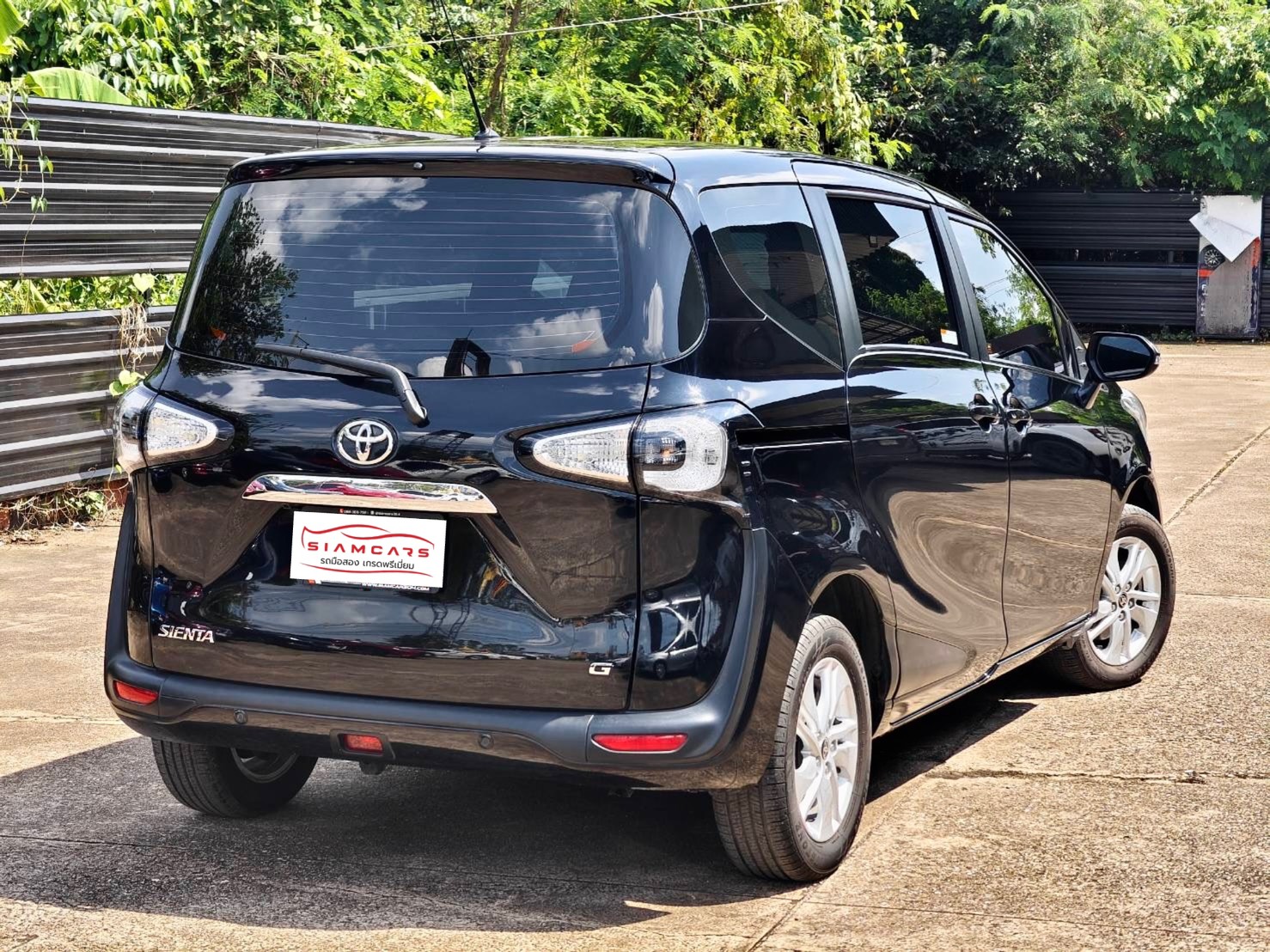 Toyota Sienta 1.5 G SUV AT 2020