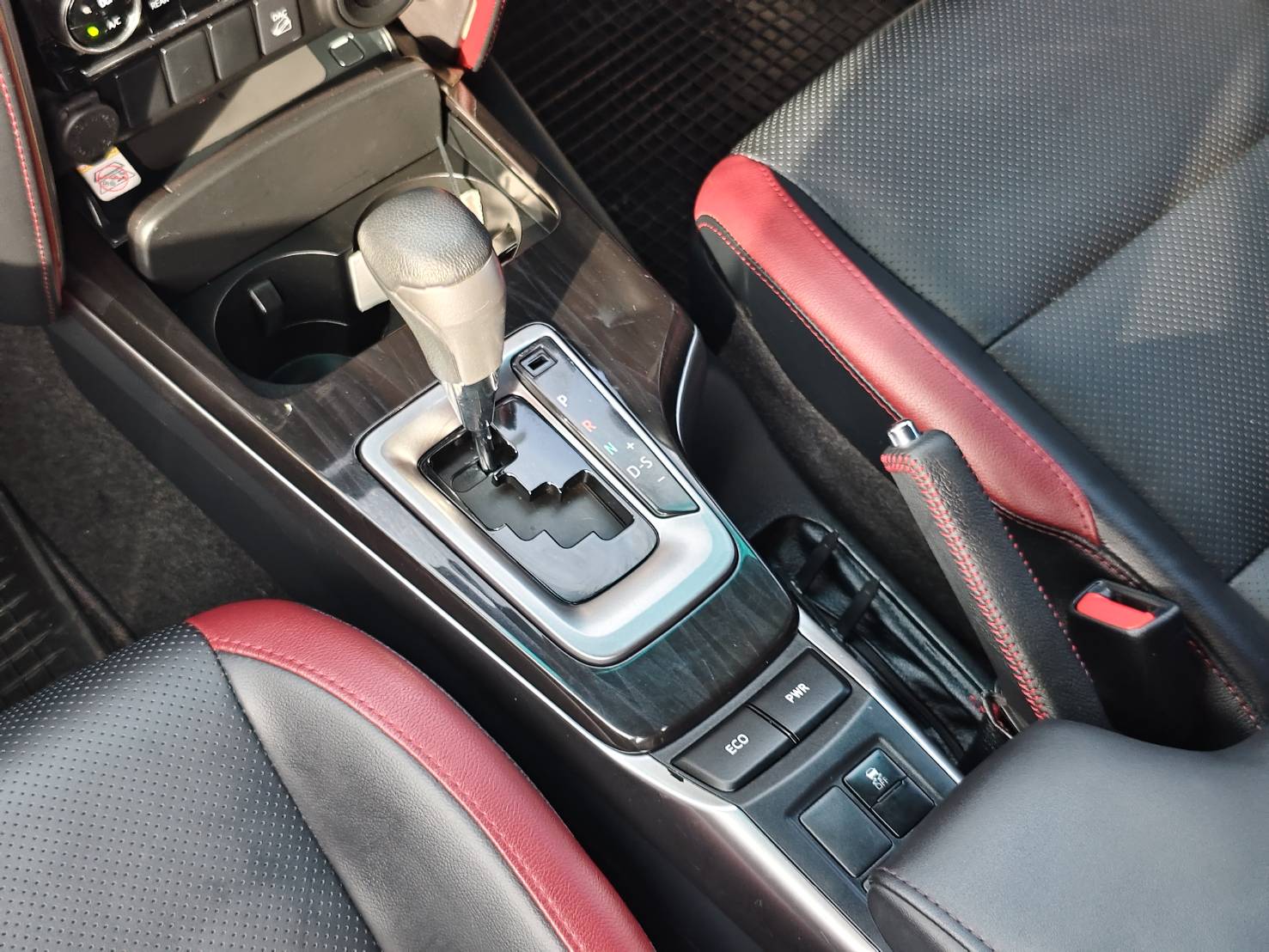 Toyota Fortuner 2.4 Legender 4WD SUV AT 2023