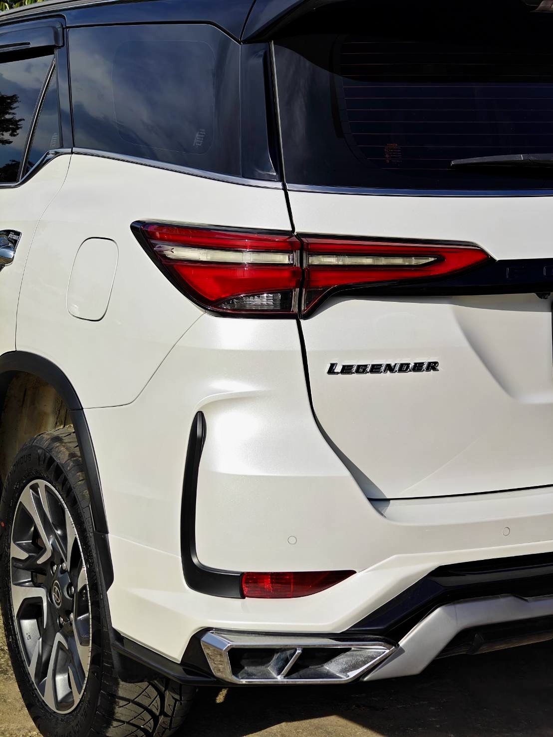 Toyota Fortuner 2.4 Legender 4WD SUV AT 2023