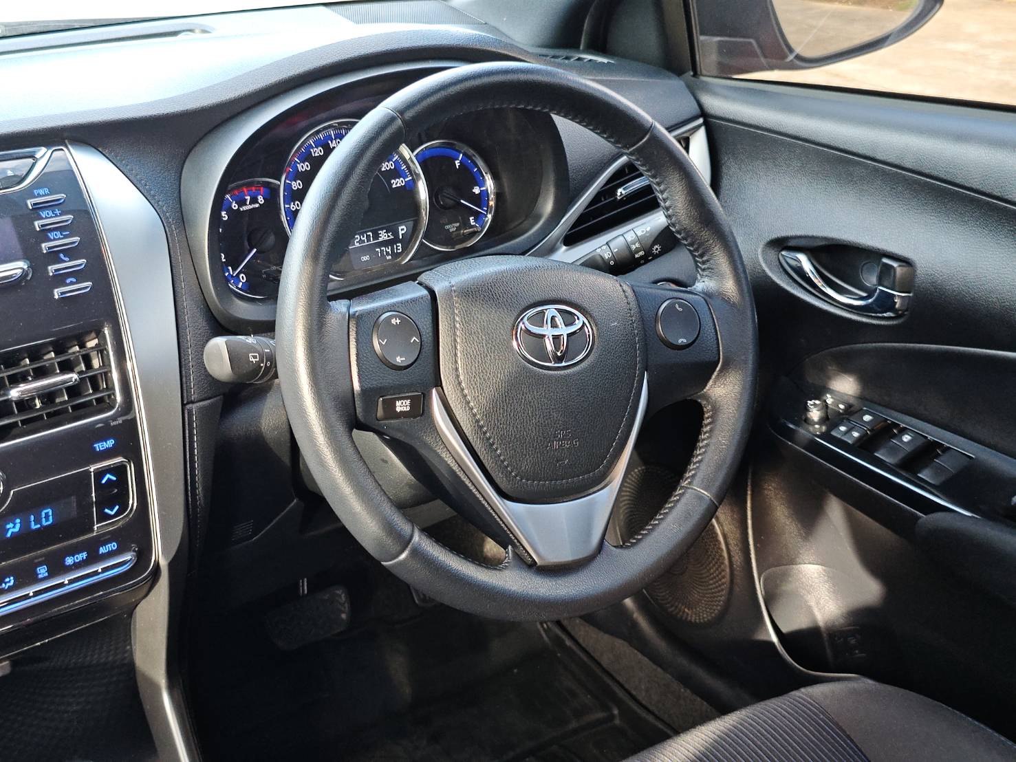 Toyota Yaris 1.2 G Hatchback AT 2018