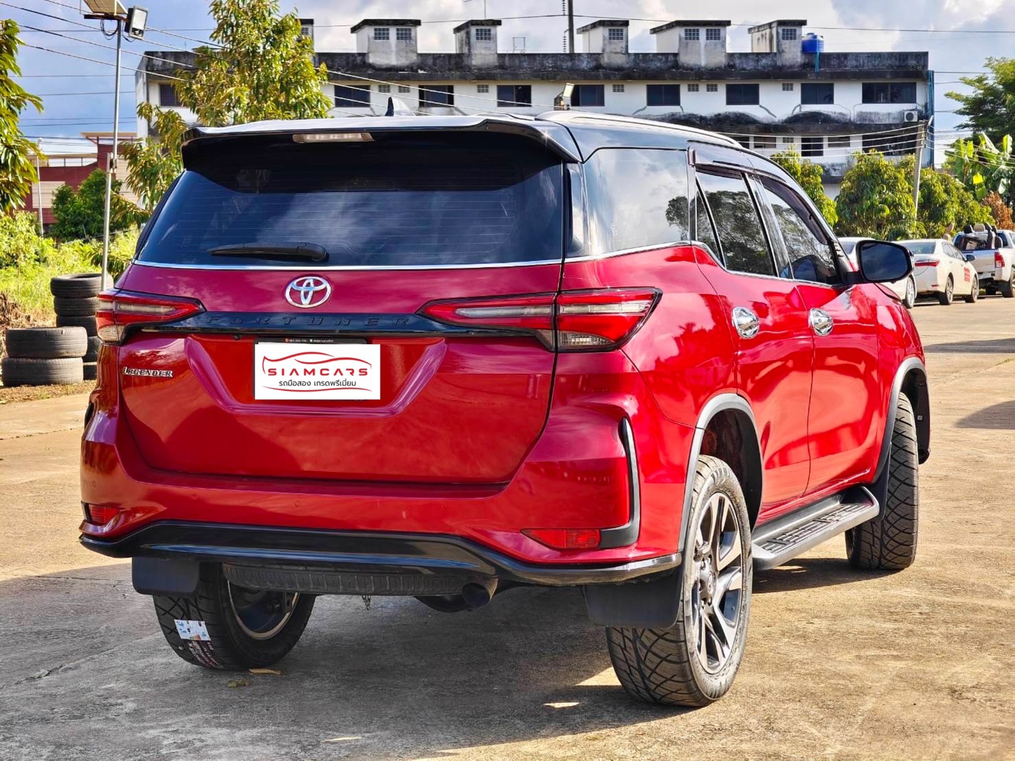 Toyota Fortuner 2.4 Legender SUV AT 2021