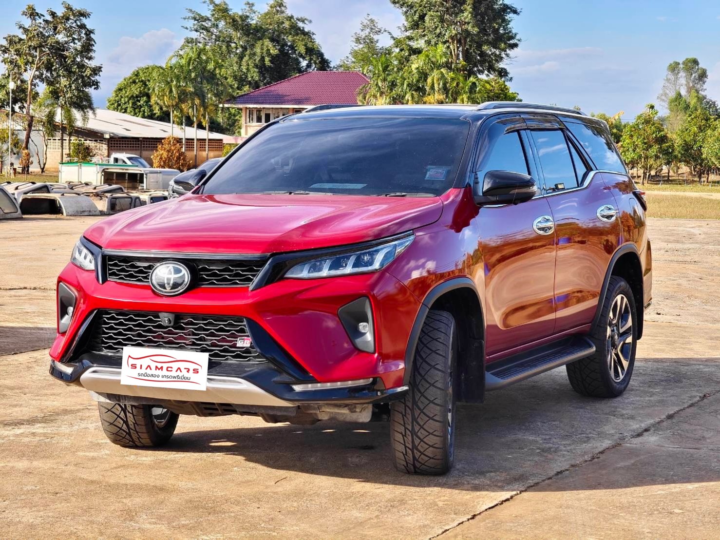 Toyota Fortuner 2.4 Legender SUV AT 2021