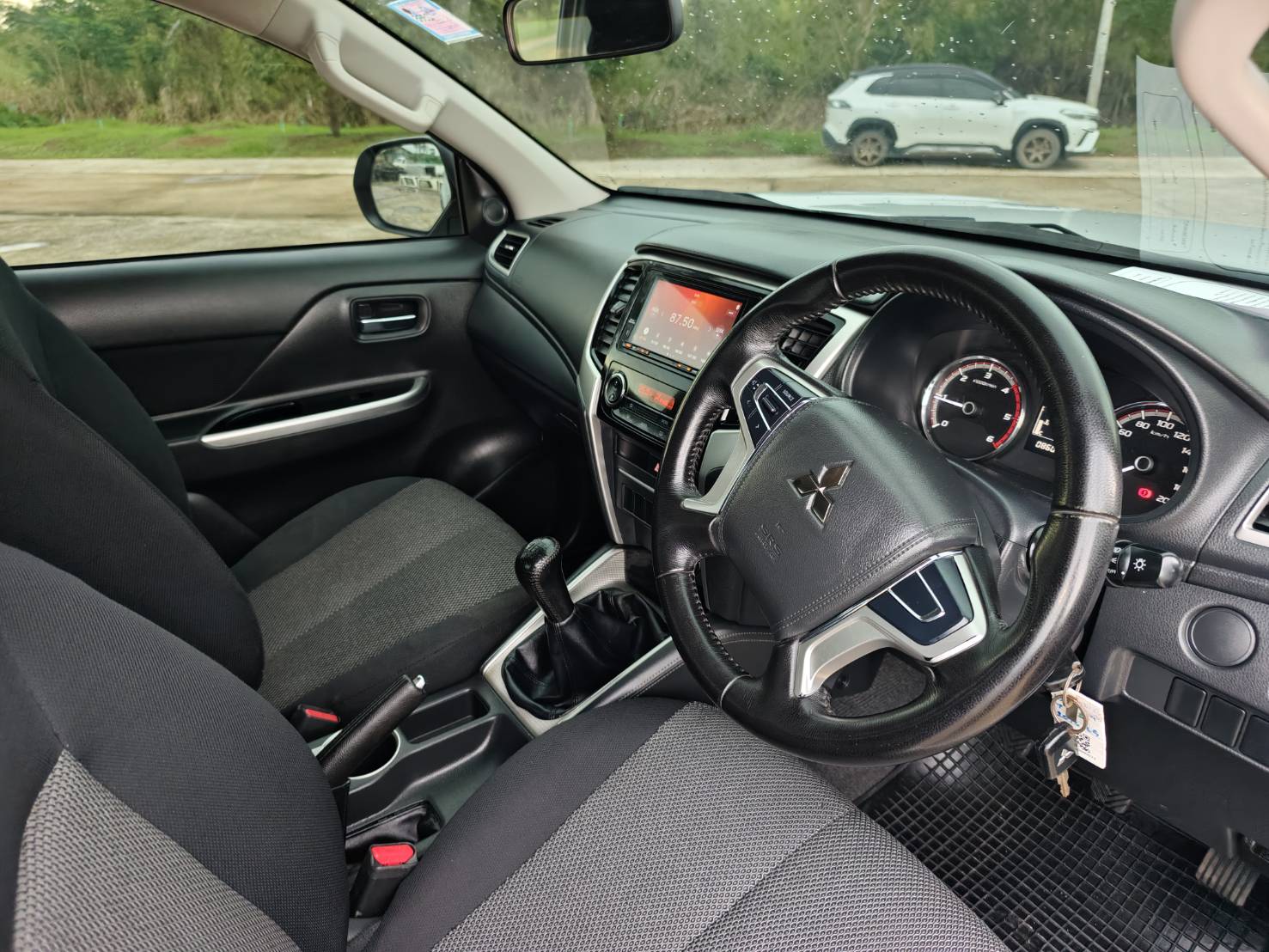 Mitsubishi Triton All New Mega Cab 2.4 GLS Plus MT 2022