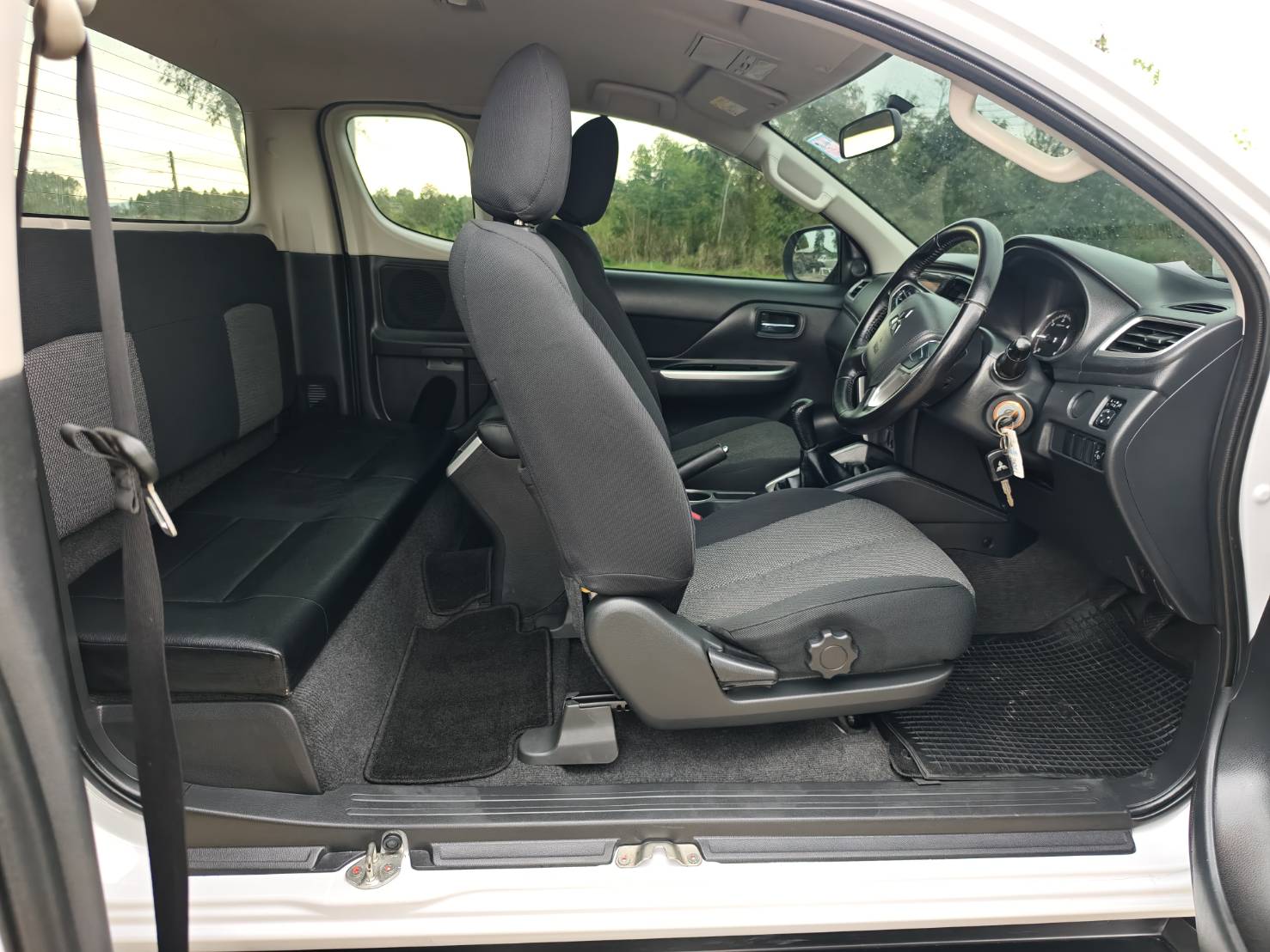 Mitsubishi Triton All New Mega Cab 2.4 GLS Plus MT 2022