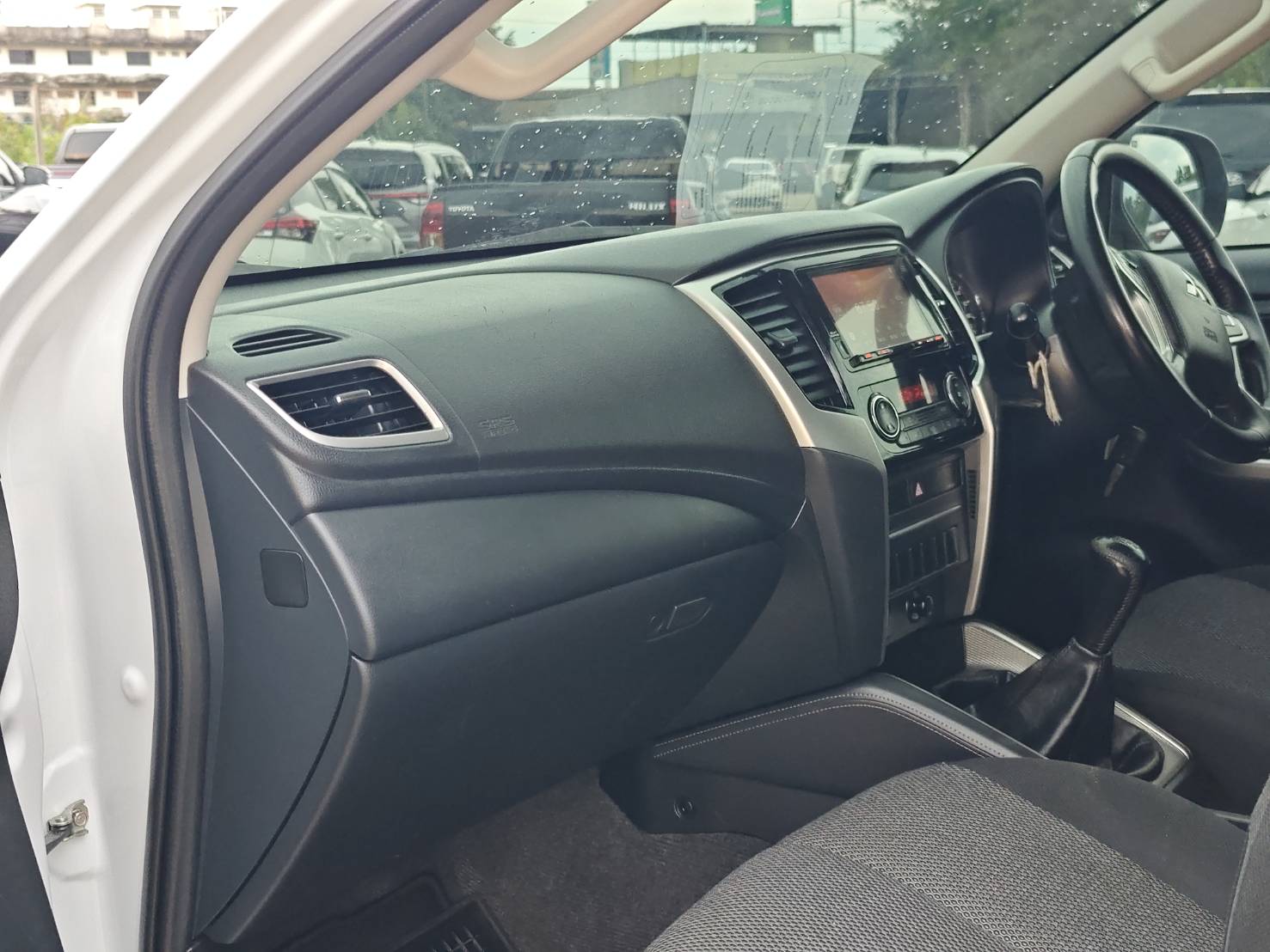 Mitsubishi Triton All New Mega Cab 2.4 GLS Plus MT 2022