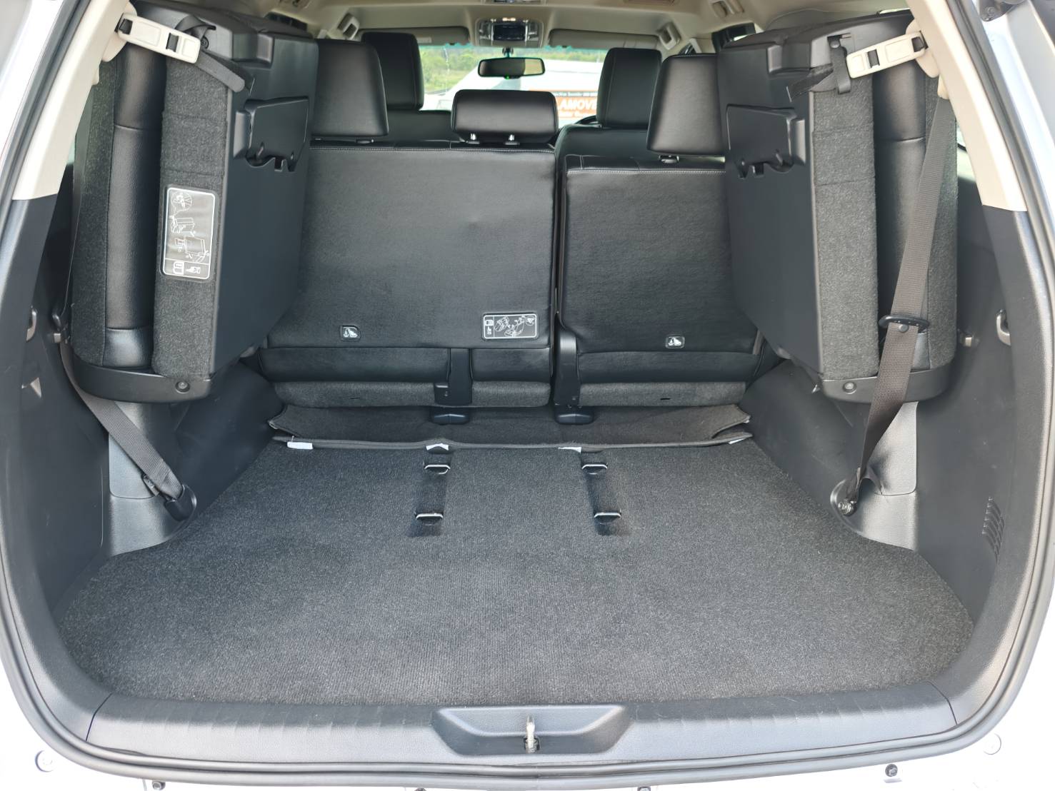 Toyota Fortuner 2.4 V SUV AT 2020
