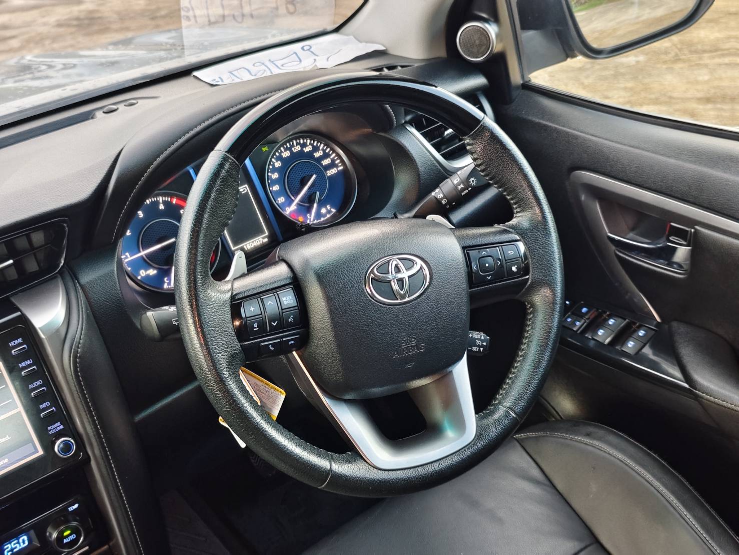 Toyota Fortuner 2.4 V SUV AT 2020