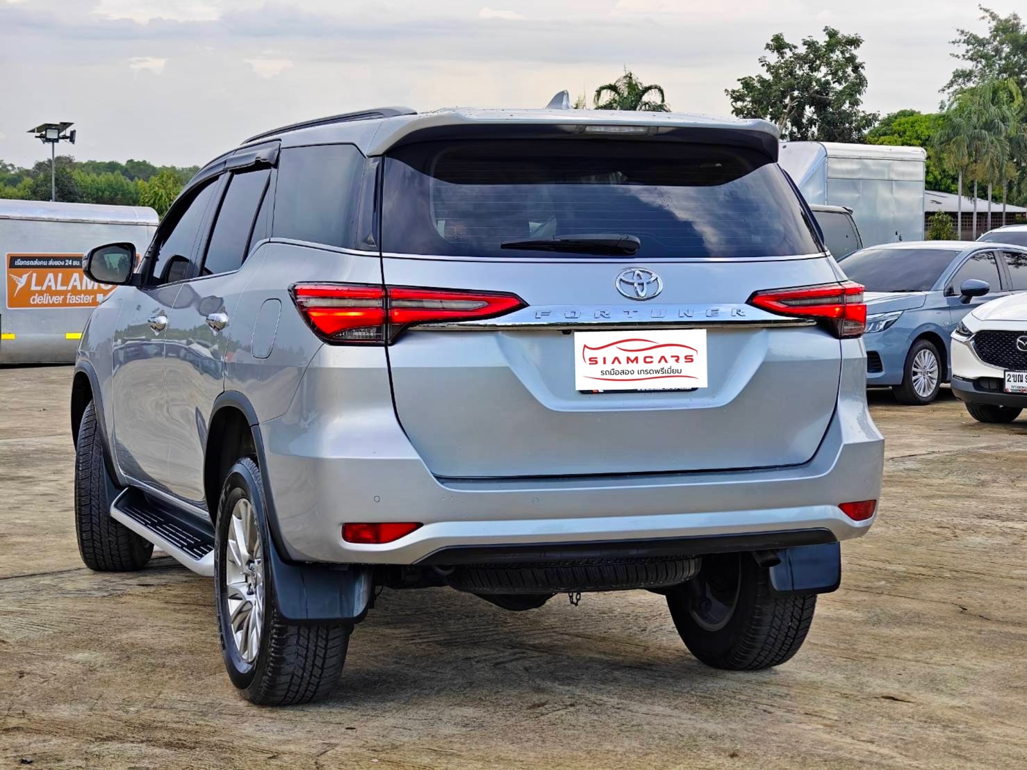 Toyota Fortuner 2.4 V SUV AT 2020