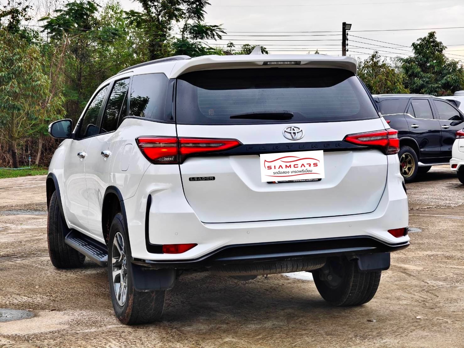 Toyota Fortuner 2.4 Legender V SUV AT 2023
