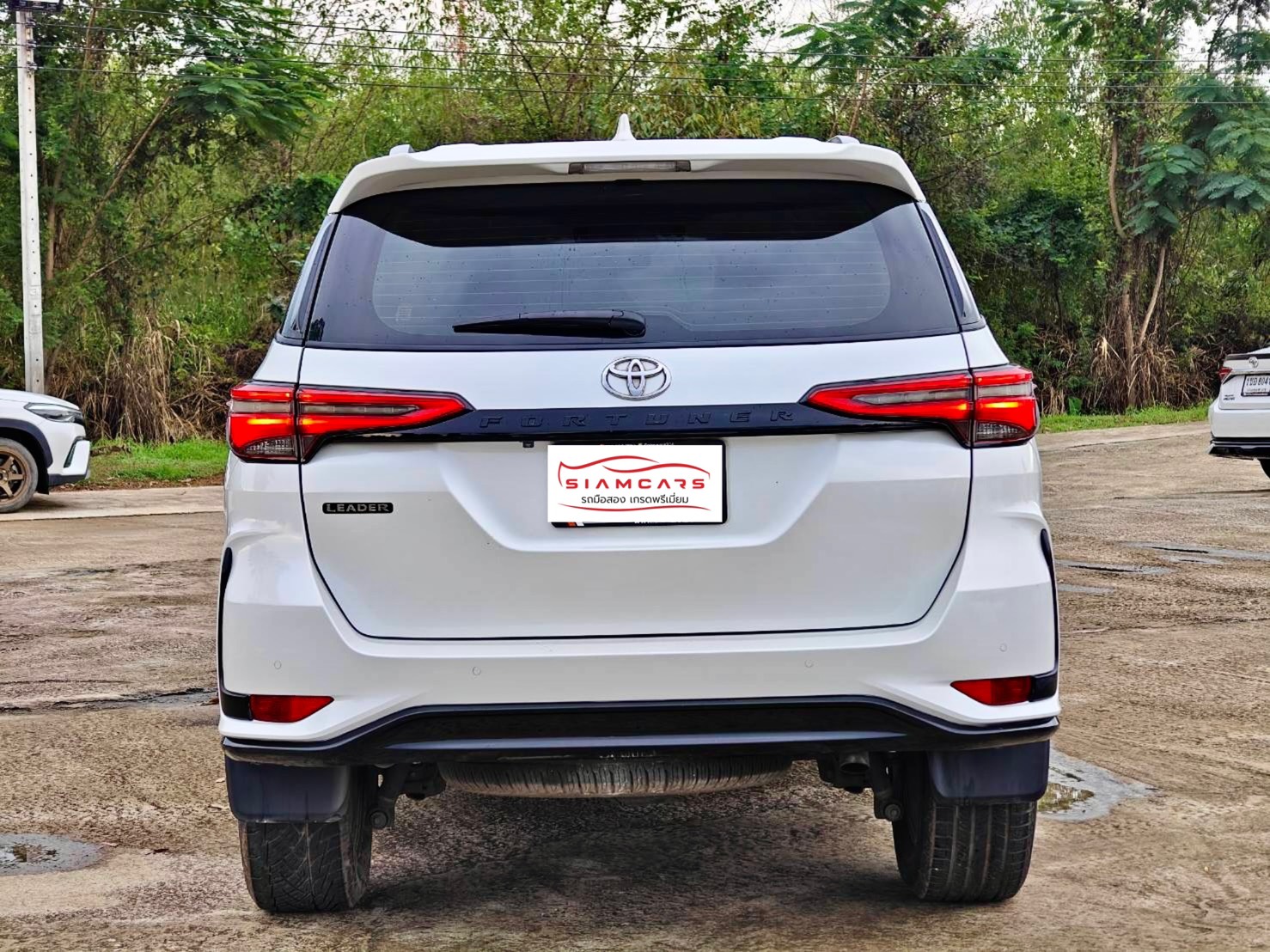 Toyota Fortuner 2.4 Legender V SUV AT 2023