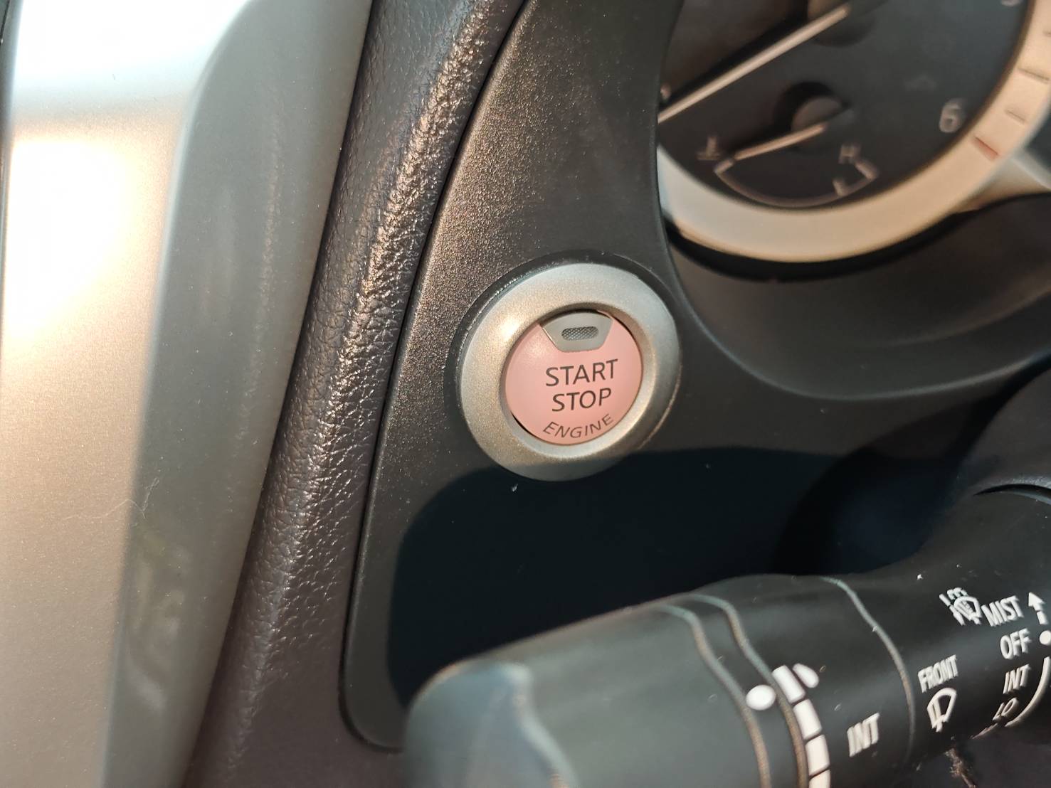 Nissan NP300 Navara King Cab 2.5 V Calibre AT 2018