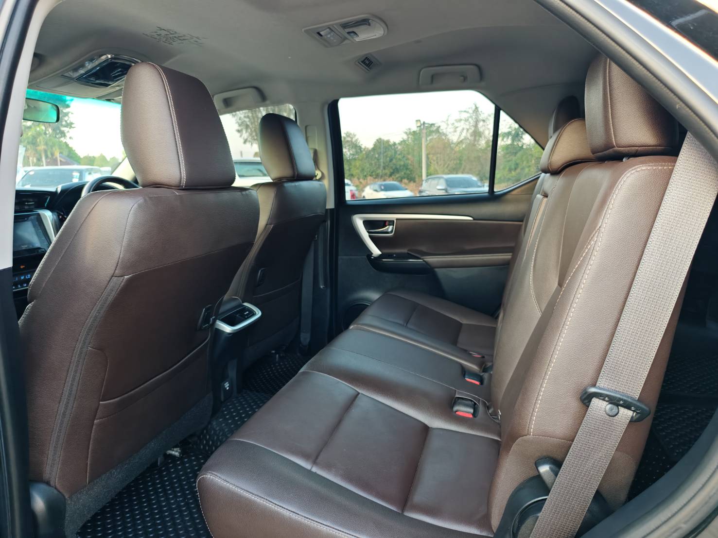 Toyota Fortuner 2.8 V SUV AT 2017
